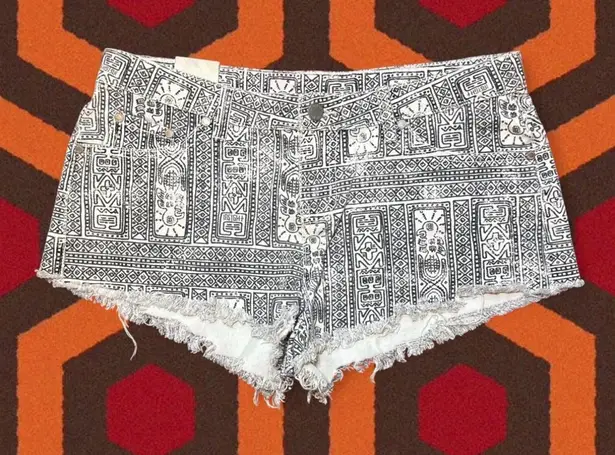 ✨ Exclusive Drop: Insight @ PacSun Aztec Print High Waisted Cheeky Denim Shorts Black Size 6