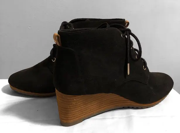 Dr. Scholls black faux suede wedge ankle booties