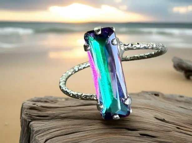 Handcrafted sparkly ring made with Austrian crystal size 6.5 Silver