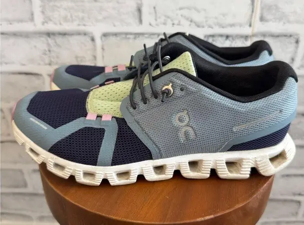 Women’s On Cloud blue, lime and lilac color block sneakers Size 7 Blue