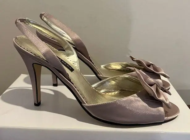 Caparros NEW Nude Satin Regina Heels SIZE 9