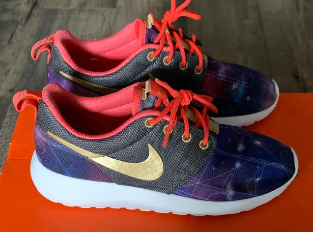 Nike Roshe Run Galaxy Samples Blue Size 5 45 62 Off Retail From Bradley