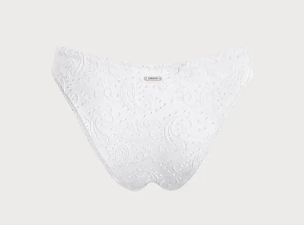 BERLOOK White Paisley O