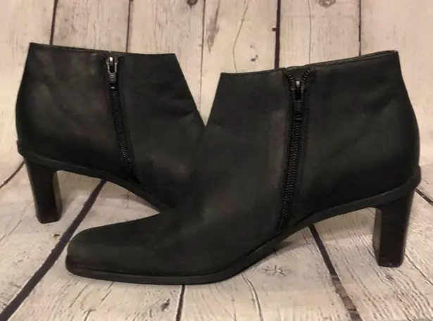 Etienne Aigner Vintage Y2K 1990s Heeled Ankle Saddle Boots 8M