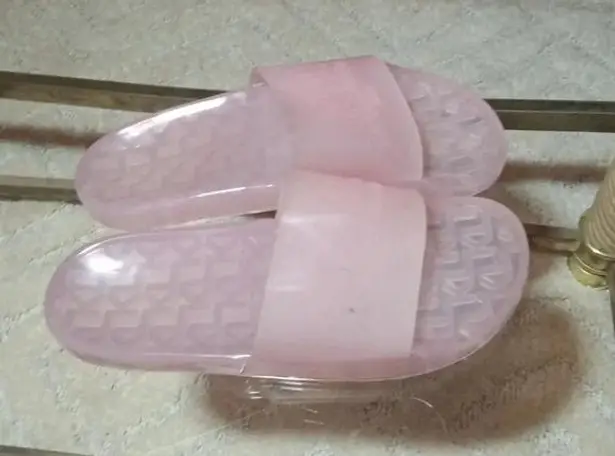 Karl Lagerfeld women Twilla Barbie Core slides size 9M