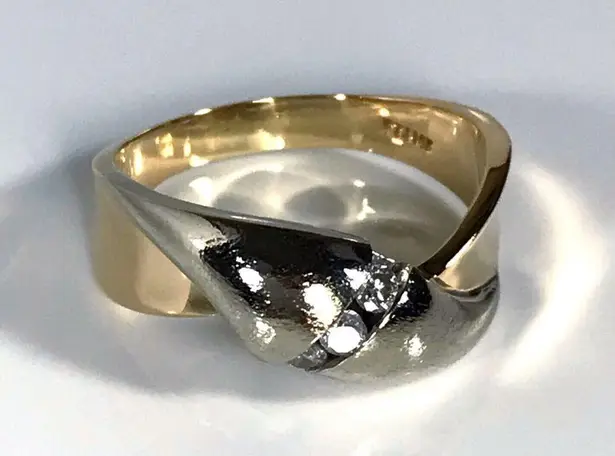 14KT .28 CARAT DIAMOND SOLID YELLOW & CHAMPAGNE GOLD BYPASS RING