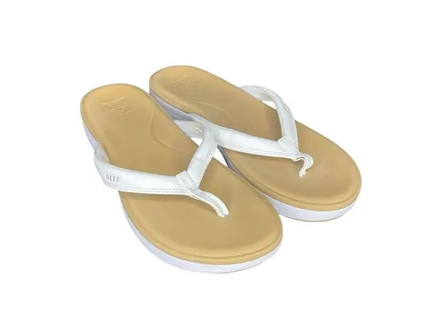 REEF Women's Size 9 Cushion Cloud White Tan Flip Flops Sandals Slip-Ons