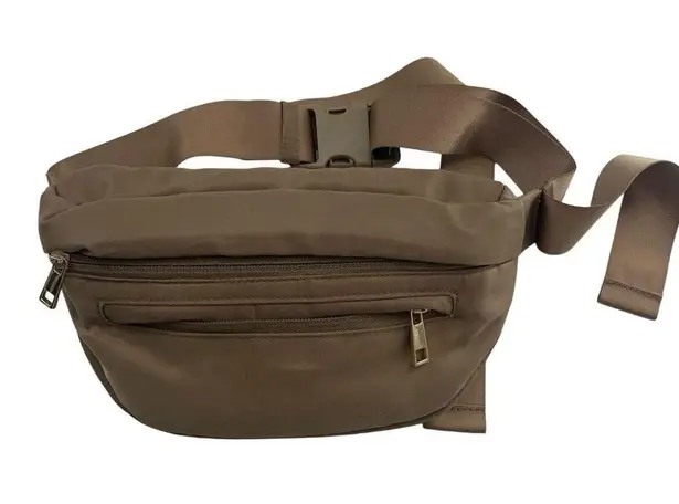 A New Day  Athleisure Fanny Pack Bum Belt Bag Brown Zip Pockets Sling Bag Adjust