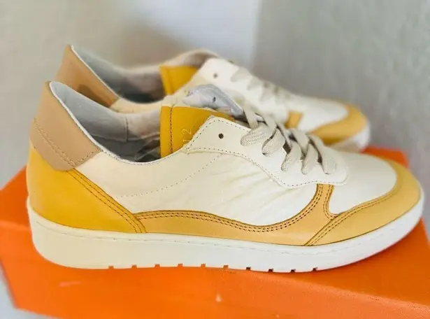 Miz Mooz Veronica Leather Sneaker Lightweight Yellow/White Size 8.5 Euro 39, NWT