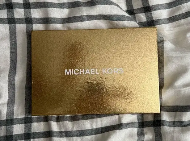 Michael Kors  wristlet - Image 2