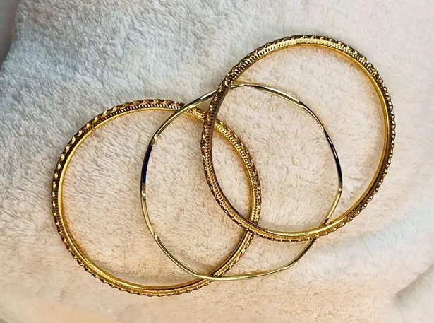 Gold Tone 3pc Bangle Bracelet Set Costume Jewelry
