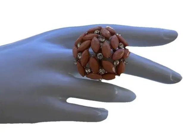 Vintage Gold Tone Coral Pink Peach Lucite Cabochon Ring stones Women’s Sz 8”