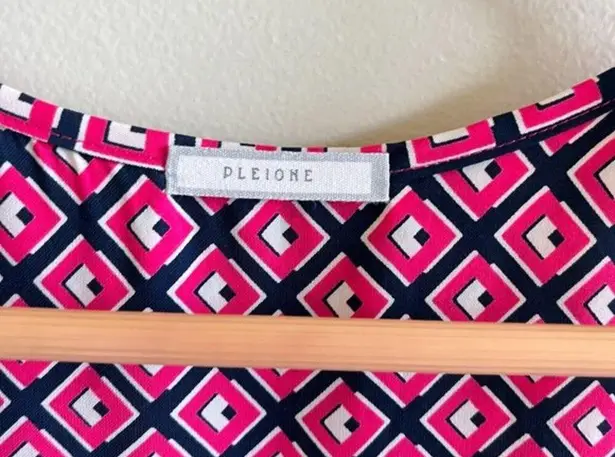 Pleione Sleeveless Blouse Mosaic Print Tank Top Pink Navy Womens Sz S Scoop Neck