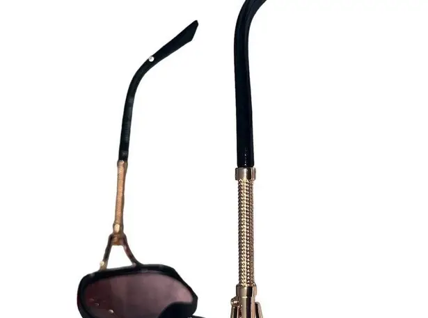 Round Frame Black Sunglasses with Gold detailing