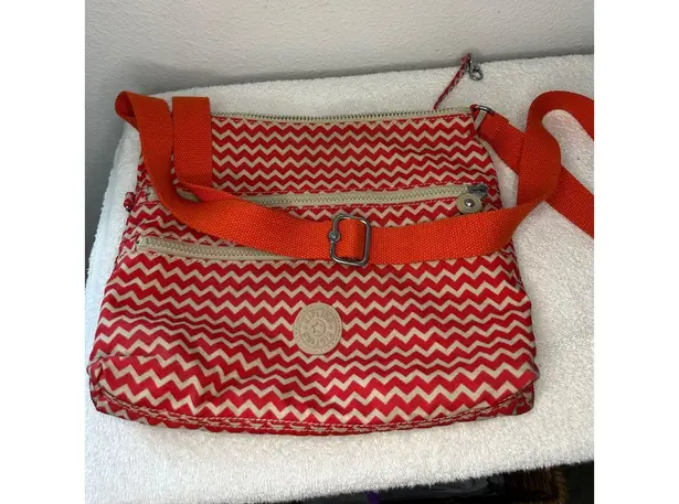 Kipling Crossbody Bag orange Chevron Print Travel Purse Lightweight medium 12x10