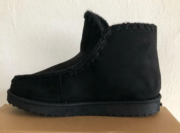 Pacific&Co PORTLAND BOOT Size 6 Black Womens Shearling Booties Faux Suede New