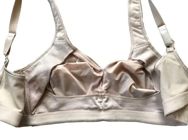 Breezies Full Coverage Satin Trim Wirefree Bra Women's Warm 36C Style# A294620 Size undefined