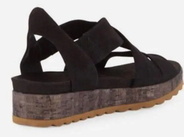 Bernardo Suede Black Sandals, 7.5