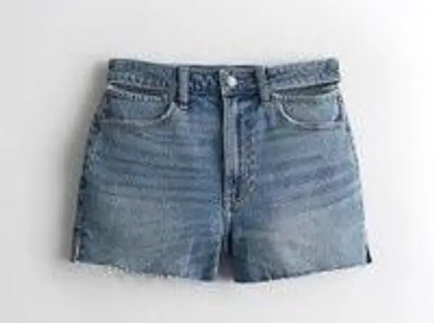 Hollister Ultra High-Rise Mom Shorts