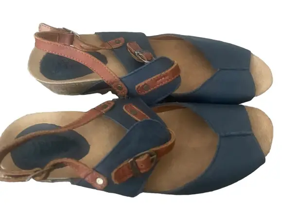 Sergio Tacchini Women's Size EUR 40 US 9 Blue Leather Sling Back Sandals