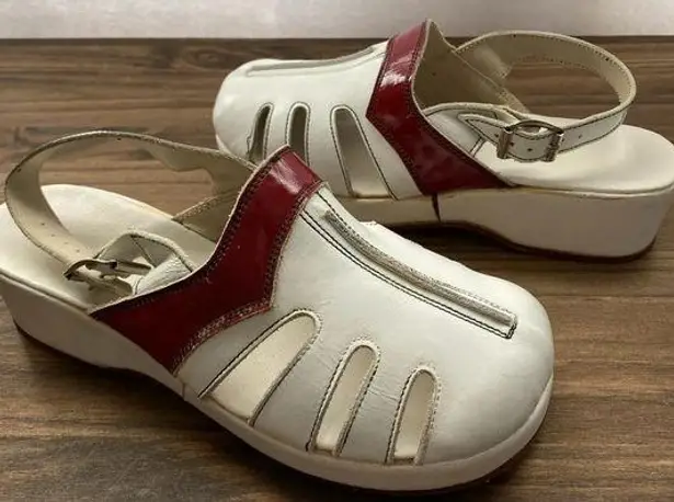 Vintage 60's Leather Clog Shoes Mules sz 35 5 wedge heel White Red costume