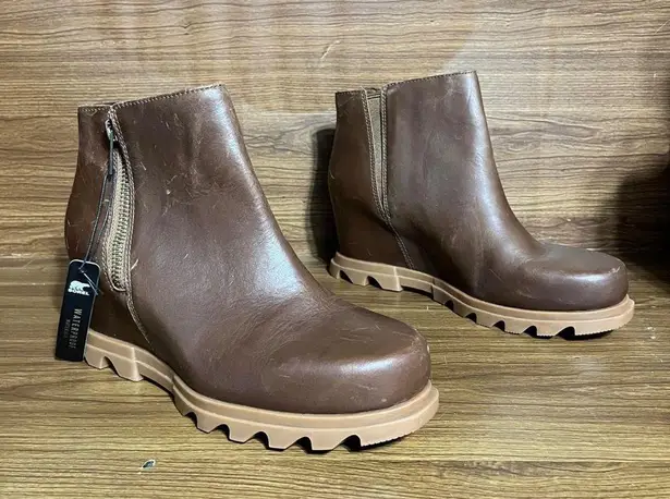 Sorel  Joan of Arctic Wedge II Zip Bootie 1959201245 Hazelnut Brown Leather
10 - Image 2