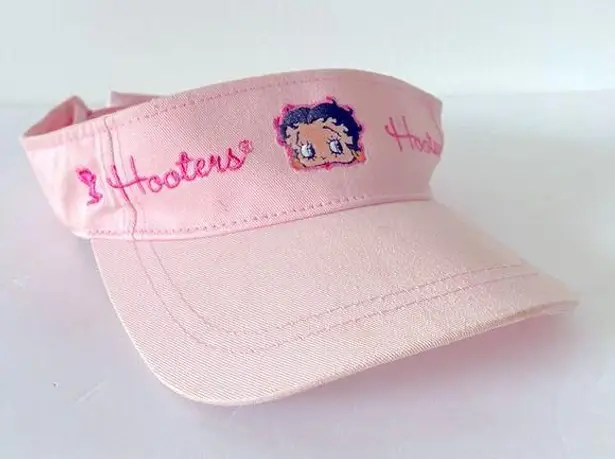 Hooters VINTAGE RARE Y2K 2002 Girl Betty Boop Visor Cap