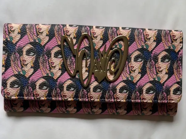 Sandoner Magenta Wallet with Sand Doll Face Design Pink