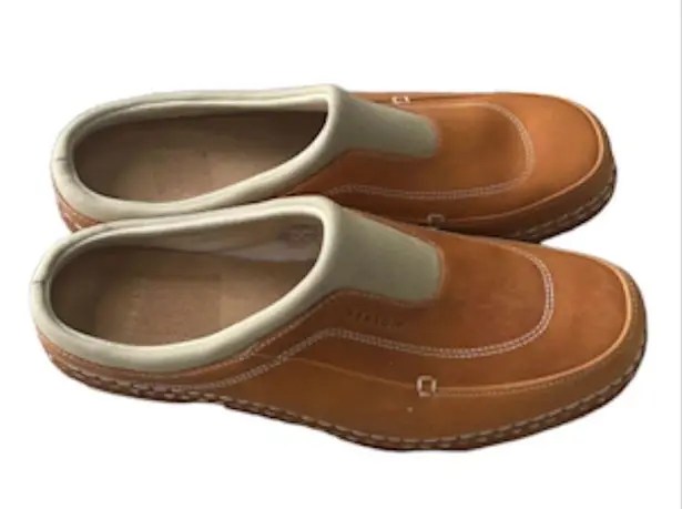 Sebago Stone Harbor Slip On Loafers tan. Women’s size 10M