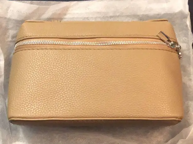 NWT Crossbody Purse Convertible Clutch Top Handle Removable Adjustable Strap Tan Gray