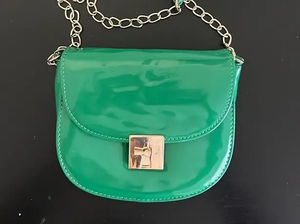 Forever 21  Keyhole Lock Crossbody