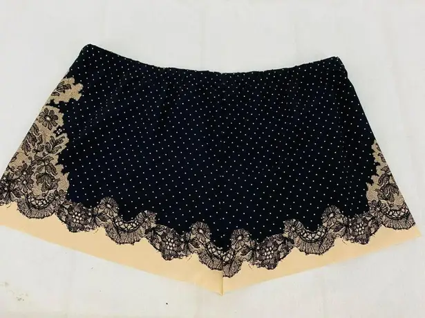 Commando  Antique Lace Print Boxer Short Cream Black Size Large