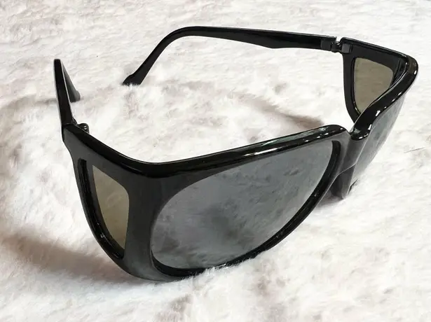 American Vintage Black Sunglasses Sun Shield Wraparound Oversized