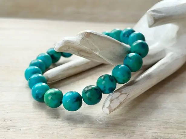 Vivid Stone Stretchy Beaded Bracelet Green