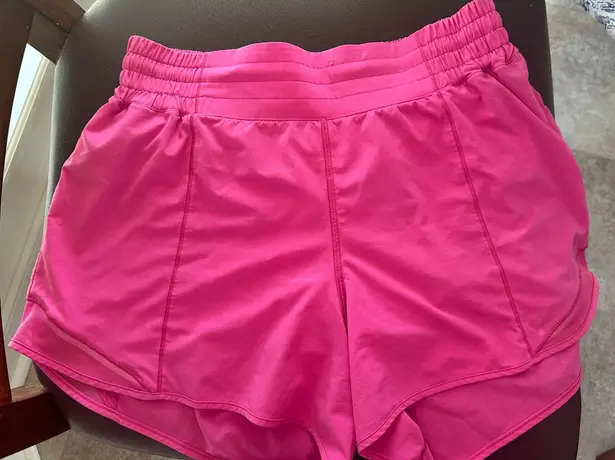 Lululemon High-Waisted Hotty Hot Shorts