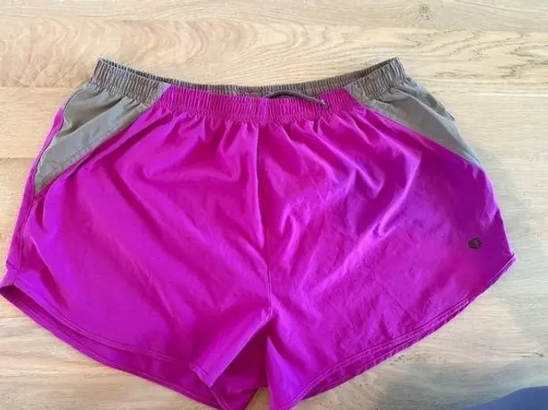 Pearl Izumi  fuschia and tan running shorts size large