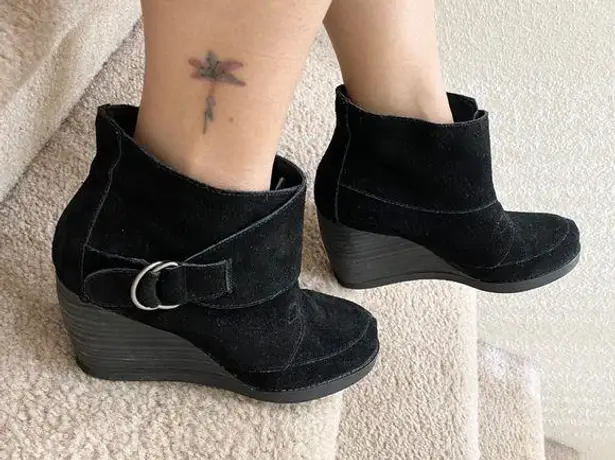Very Volatile Black Suede Booties 7.5