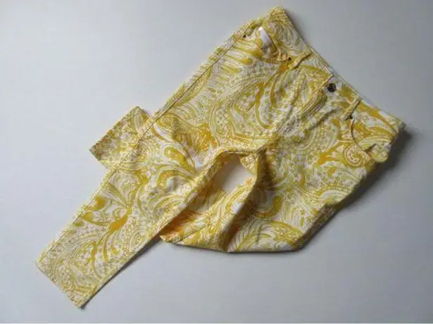 Chico's NWT  Santorini Scroll Platinum Crop in Daffodil Yellow Slim Jeans 0 / 4