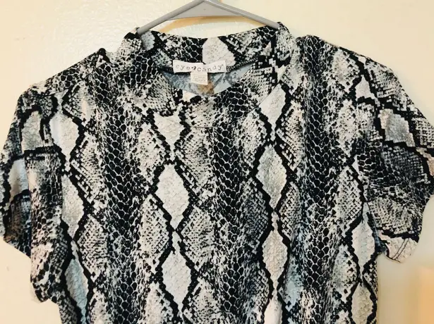 Snake Print Top Multiple Size XL - Image 2
