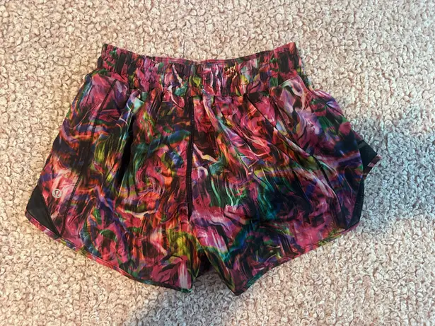 Lululemon Hotty Hot Short II Long 4”