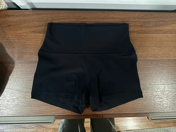 Aritzia  Golden Butter New Cheeky High-Rise 3" Shorts 8 thumbnail 4
