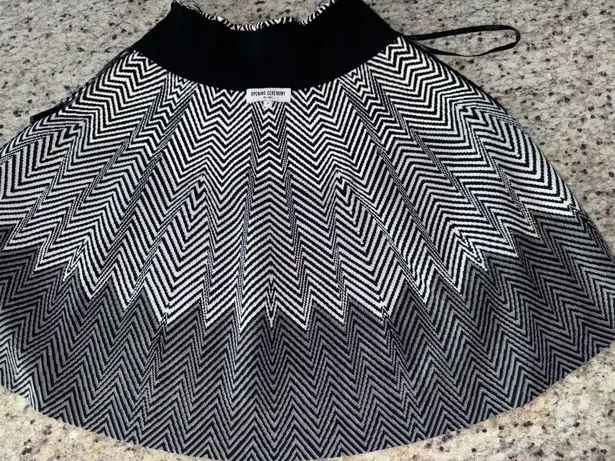 Opening Ceremony Herringbone Knit Mini Skirt Gray Black Size Small