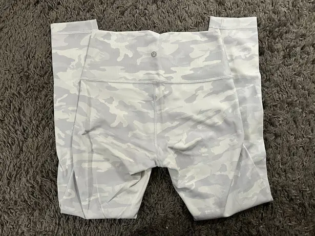 Lululemon White Camo Wunder Under Leggings