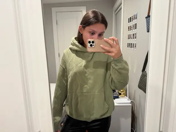 Cotton On Matcha Green  Hoodie Medium - Image 3