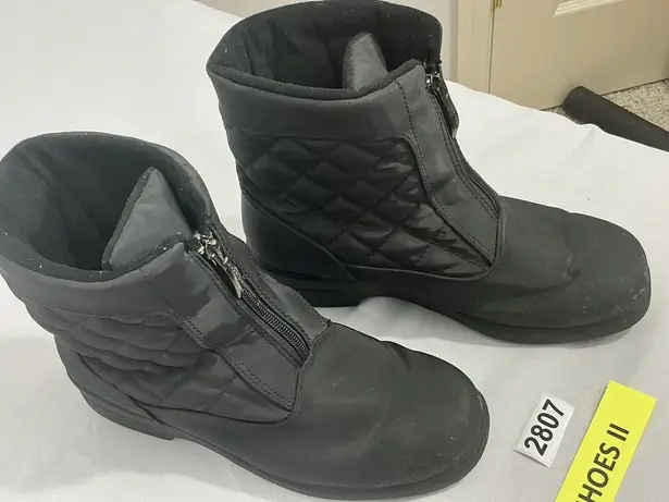 Womans Weathermates Julia Size 7 M Black Quilted Lined Zip Up Ankle Snow Boots