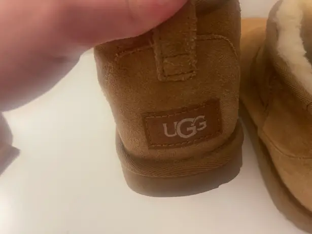 Ugg Ultra Mini (read Description) Tan Size 6