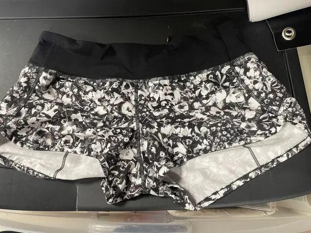 Lululemon Speed Up Shorts Black White Floral Pattern