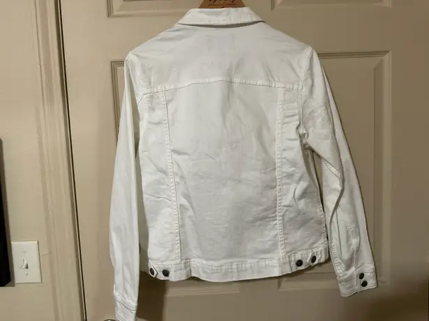 Silver Jeans Co White cotton spandex blend jean jacket. *NWOT*