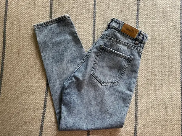 Stradivarius Straight Leg Jeans