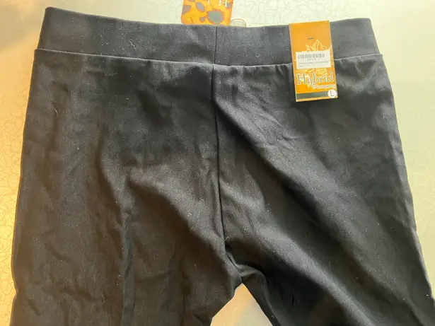 Hybrid & company | ladies pull on Pearl embellished leggings. Size: L.